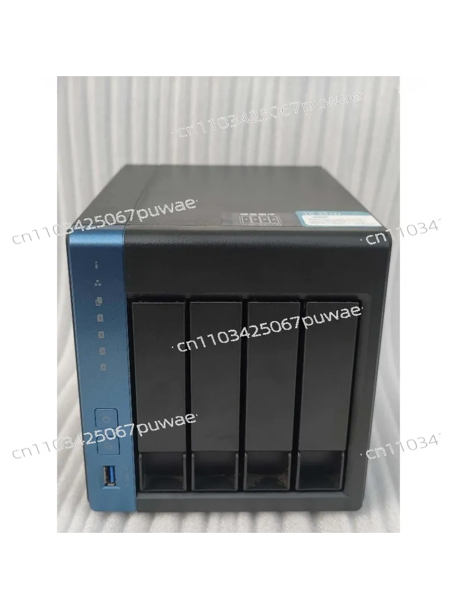 Не новый NAS-сервер TS-451D на 4 диска, сетевое хранилище, п