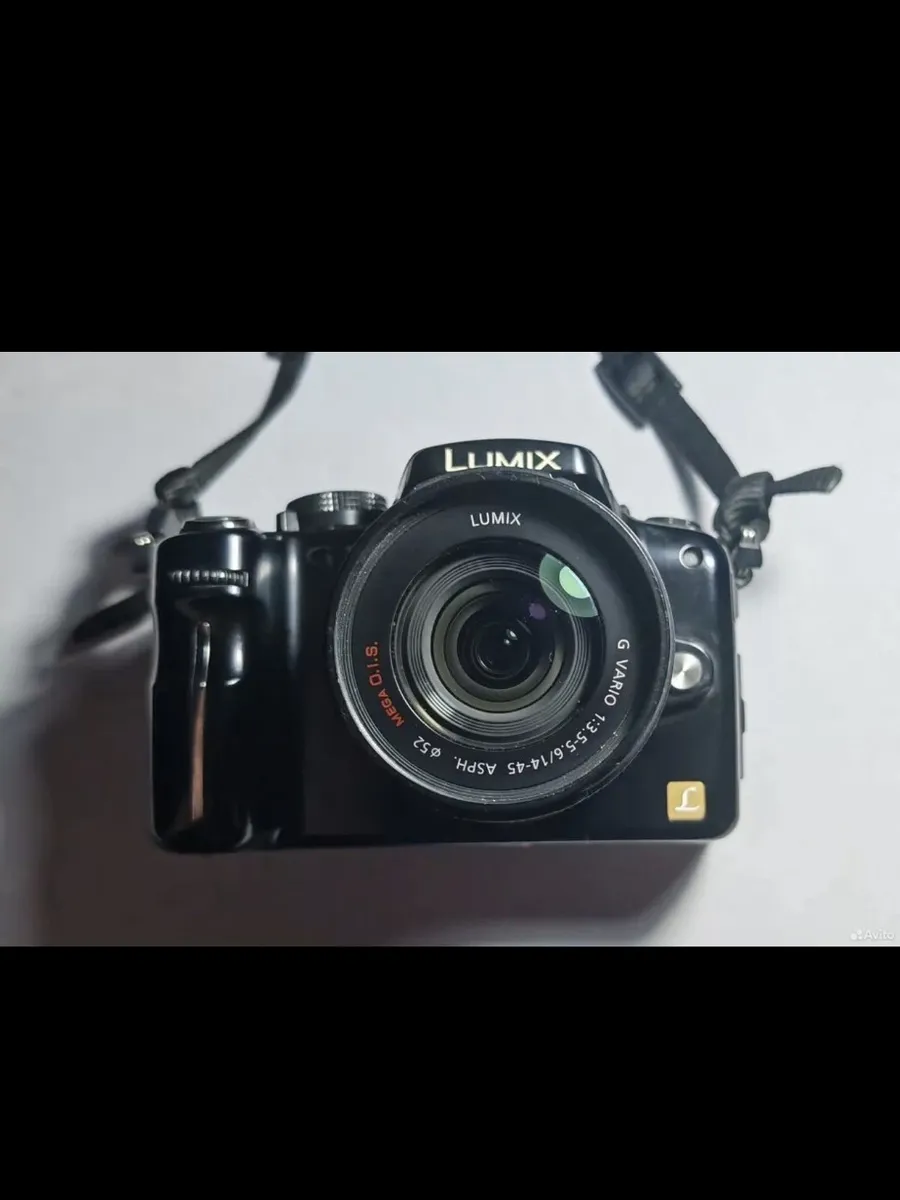 Беззеркальный фотоаппарат Panasonic Lumix DMC-G1 (комплект)