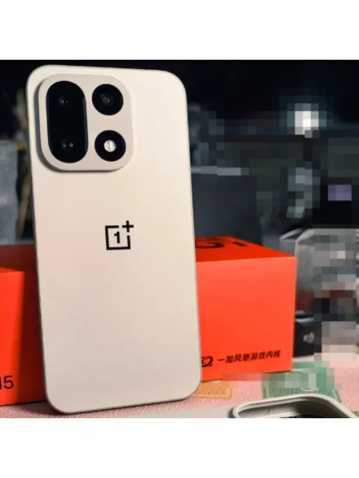 Смартфон OnePlus 15 16/512 ГБ, белый