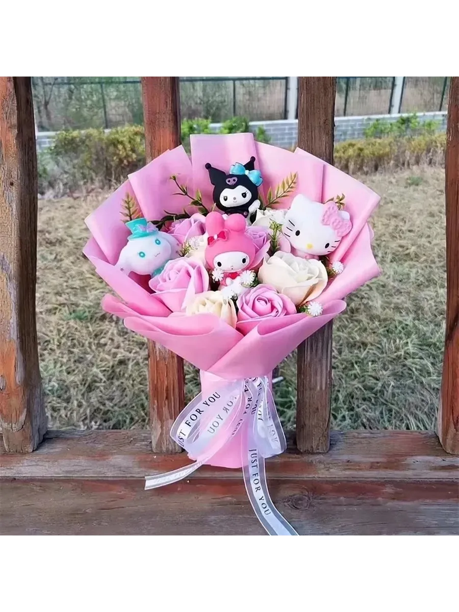 Букет из розовых роз и Hello Kitty, 35 см, Цвет: 26