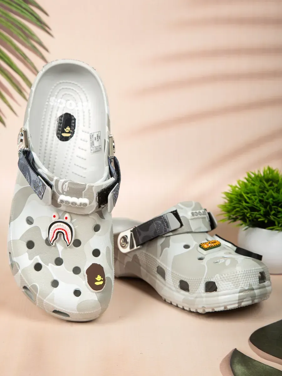 Crocs bape